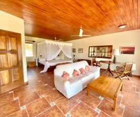 Flamboyant Bed and Breakfast