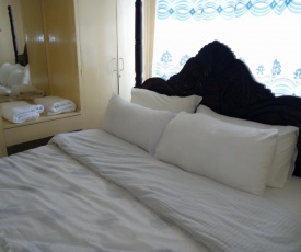 Flozzy Homestay Haven