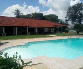 FOUR BEDROOM APARTMENT BEACH FRONT