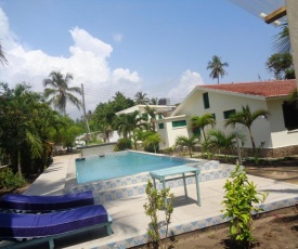 Hidden Paradise Beach Cottages Msambweni