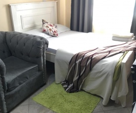 Hillview Apartments