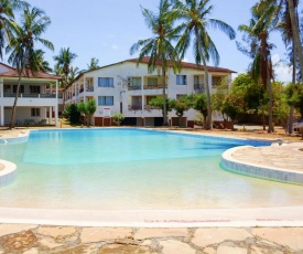 House Alizeti 3 bedroom oceanfront house with a pool