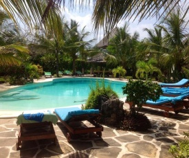 House with 3 bedrooms in Watamu with shared pool furnished terrace and WiFi 100 m from the beach