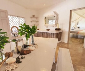 Kuzi Cottage