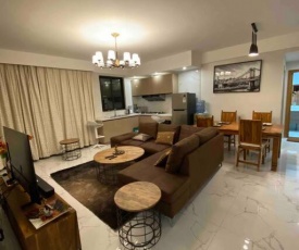 Lovely 2-bedroom condo with pool