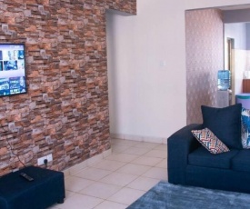 Lovely Fully Furnished and Serviced 4-bedroom