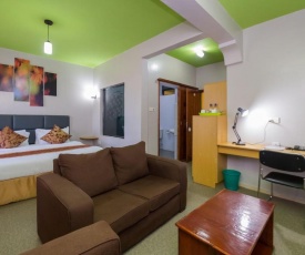 Maple Inn Hotel