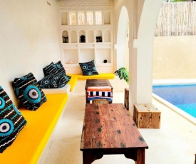 Moyoni House