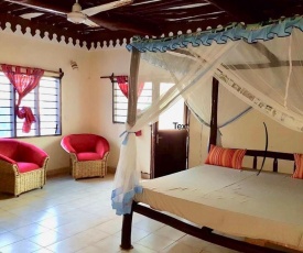 Room in Guest room - A wonderful Beach property in Diani Beach Kenyaa dream holiday place