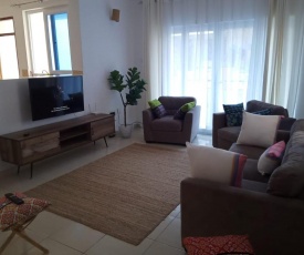 Rosy Luxurious 3 Bedroom