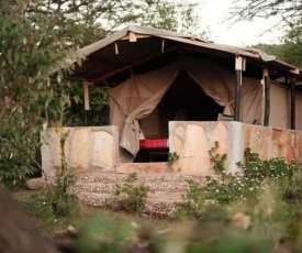 Semadep safari camp & backpackers