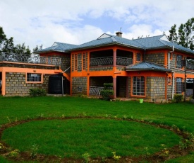Serian Vacation House