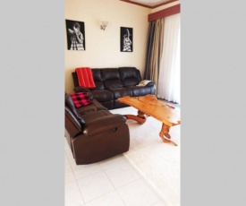 Spacious, Well- Lighted Oak pad