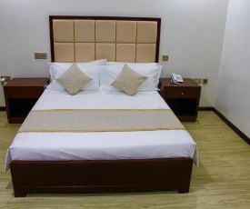 The Golden Rays Resort