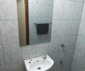 Tsavo 90 degrees CosyNairobi Apartment Near Airport & Railway(travellers)