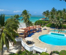 Voyager Beach Resort