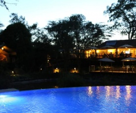Wildebeest Eco Camp