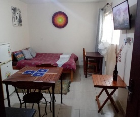 Budget Studio Apartment - with Fast Wifi and Netflix