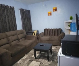 Cosy One Bedroom Apartment in First Parklands Avenue