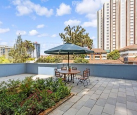 Cozy and low budget studio in a kilimani apartment