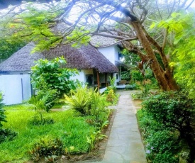 Diani Banda Cottages